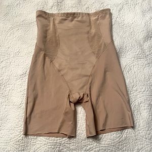 Secret‎ shapwear size L